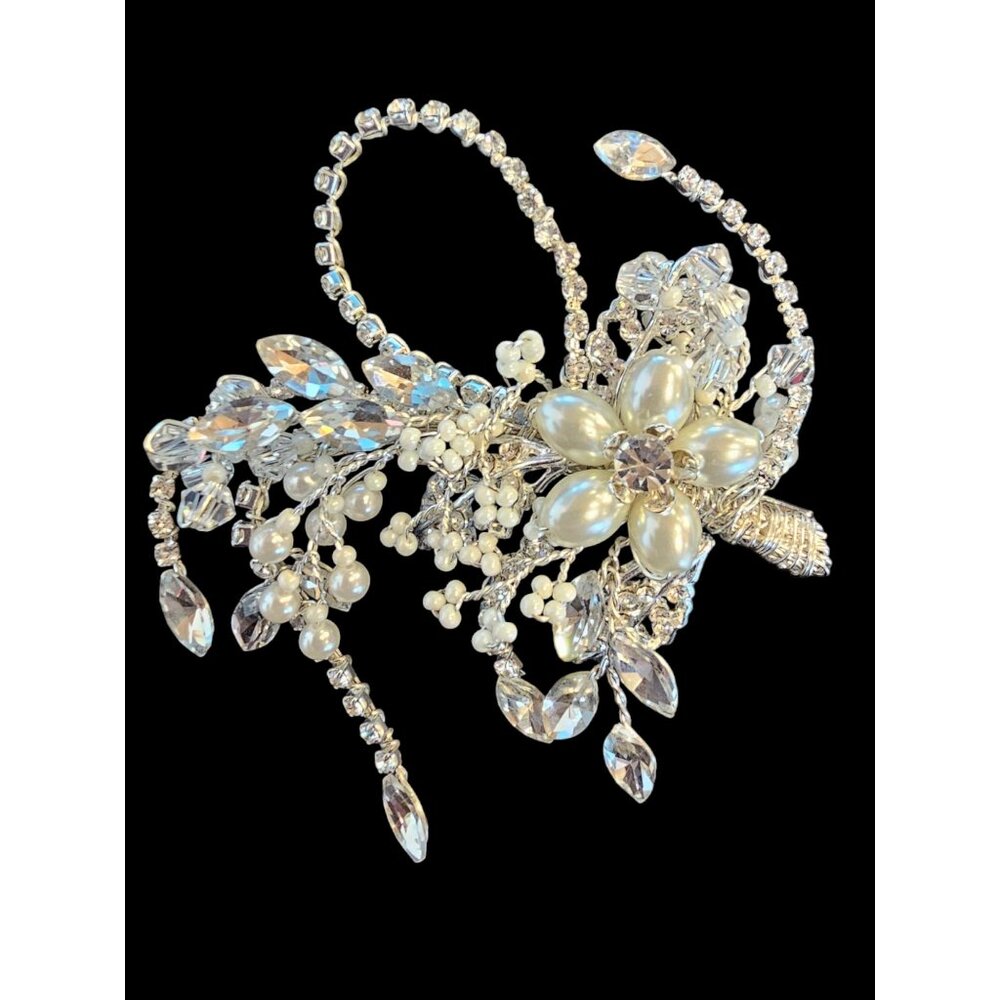 Ivory/Crystal/Pearl Wire Hair Clip